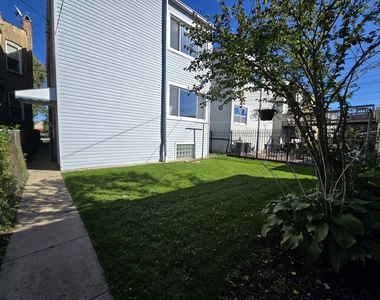 876 N Sacramento Boulevard - Photo Thumbnail 15