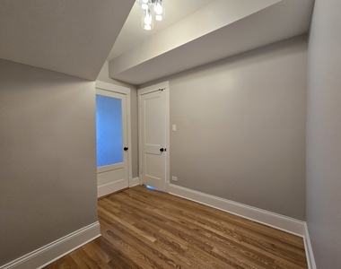 876 N Sacramento Boulevard - Photo Thumbnail 13