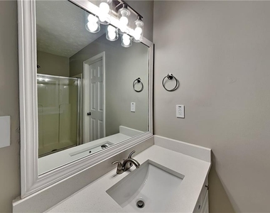 2980 Arden Ridge Drive - Photo Thumbnail 8