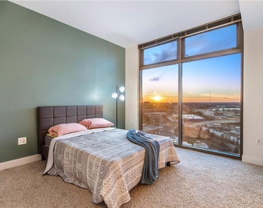 270 17th Street Nw - Photo Thumbnail 3