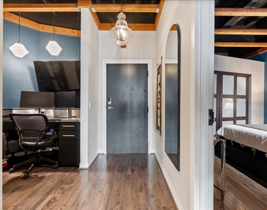 20 N State Street - Photo Thumbnail 25