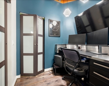 20 N State Street - Photo Thumbnail 24