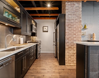 20 N State Street - Photo Thumbnail 12