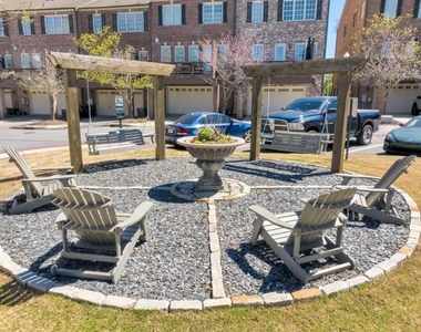 380 Rose Garden Lane - Photo Thumbnail 22
