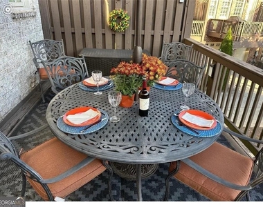380 Rose Garden Lane - Photo Thumbnail 21