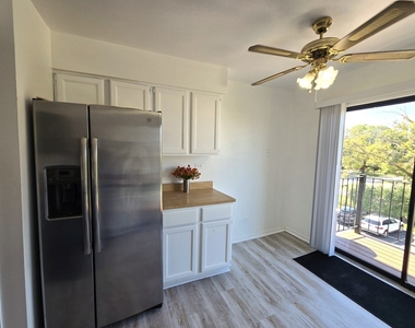 9370 Hamilton Court - Photo Thumbnail 8