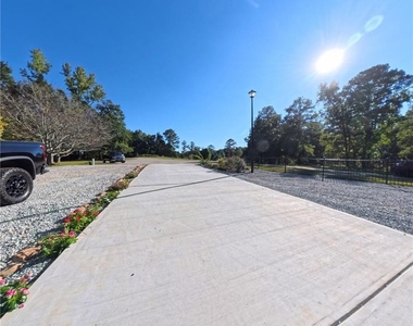 3020 Raymonds Drive - Photo Thumbnail 8
