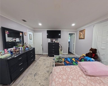 3020 Raymonds Drive - Photo Thumbnail 11
