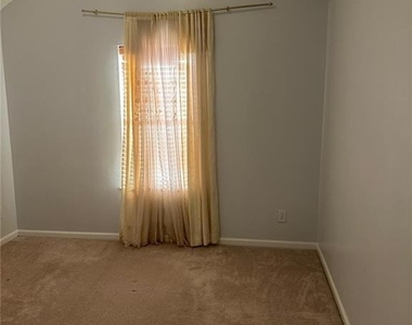 4658 Score Court - Photo Thumbnail 14