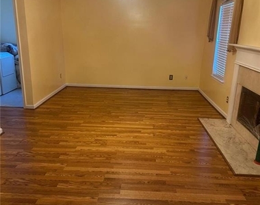 4658 Score Court - Photo Thumbnail 2