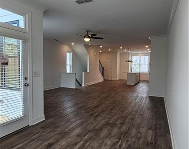 1118 Larkin Drive - Photo Thumbnail 20