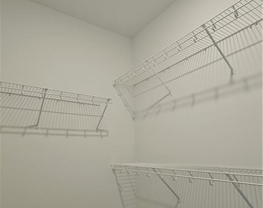 1118 Larkin Drive - Photo Thumbnail 39