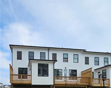 1118 Larkin Drive - Photo Thumbnail 49