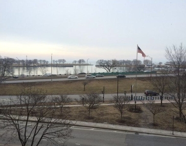 3200 N Lake Shore Drive - Photo Thumbnail 9