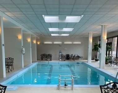 3200 N Lake Shore Drive - Photo Thumbnail 10