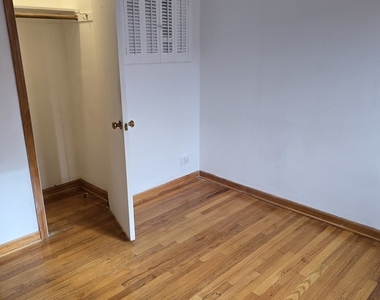1813 W Norwood Street - Photo Thumbnail 10