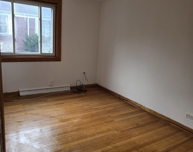 1813 W Norwood Street - Photo Thumbnail 8