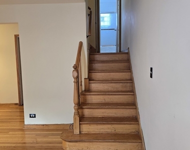 1813 W Norwood Street - Photo Thumbnail 4