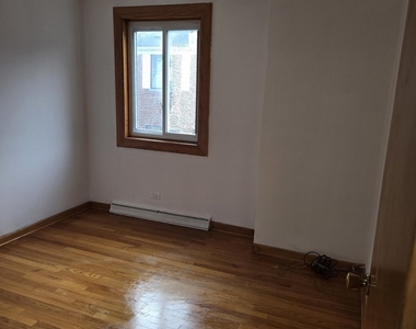 1813 W Norwood Street - Photo Thumbnail 11