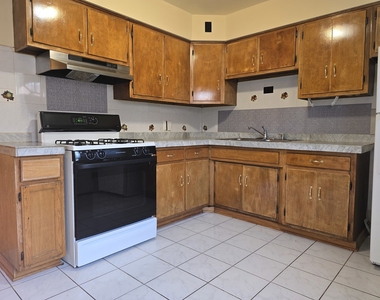 1813 W Norwood Street - Photo Thumbnail 5