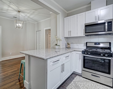 2420 Huldy Street - Photo Thumbnail 10