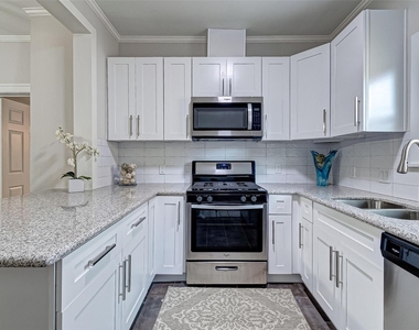 2420 Huldy Street - Photo Thumbnail 9