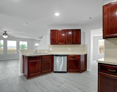 20826 Fox Swift Ct - Photo Thumbnail 4