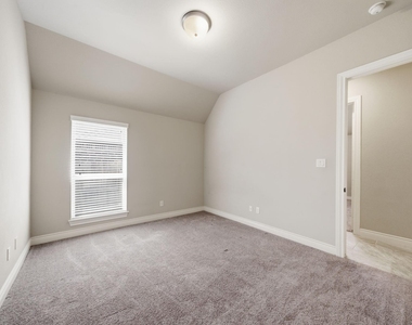 4603 Piper Shadow Lane - Photo Thumbnail 17