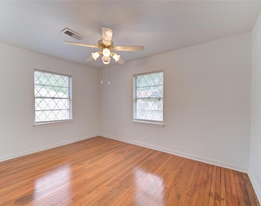 6919 Schiller Street - Photo Thumbnail 18