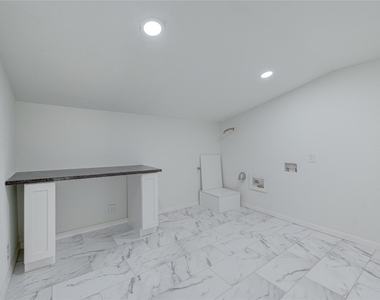6919 Schiller Street - Photo Thumbnail 24