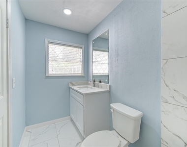 6919 Schiller Street - Photo Thumbnail 23