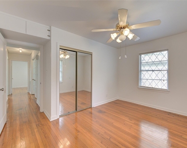 6919 Schiller Street - Photo Thumbnail 20