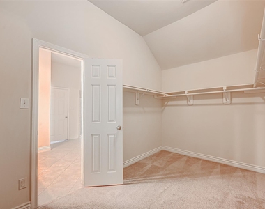 6019 Marble Hollow Lane - Photo Thumbnail 14
