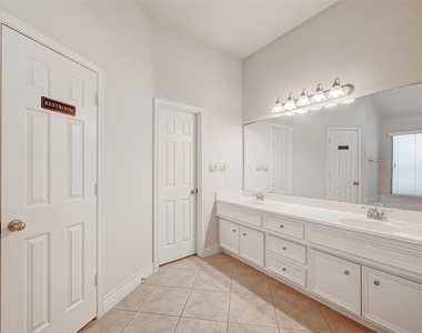 6019 Marble Hollow Lane - Photo Thumbnail 12