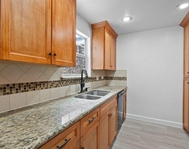 9005 Imogene Street - Photo Thumbnail 10