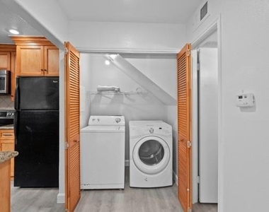 9005 Imogene Street - Photo Thumbnail 12