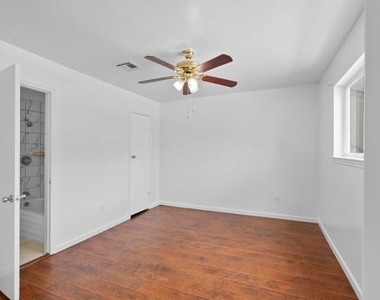 9005 Imogene Street - Photo Thumbnail 16
