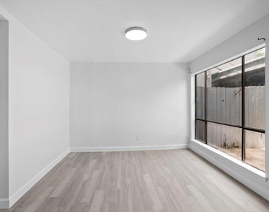 9005 Imogene Street - Photo Thumbnail 8