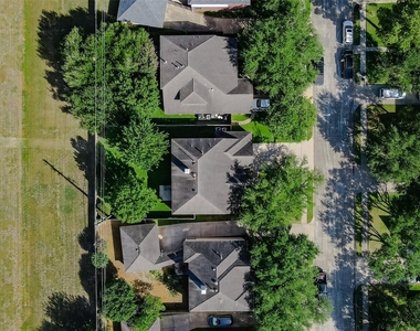 5222 Summerside Drive - Photo Thumbnail 33