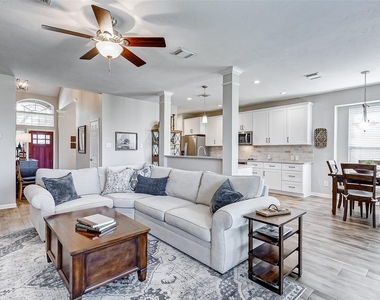 5222 Summerside Drive - Photo Thumbnail 36