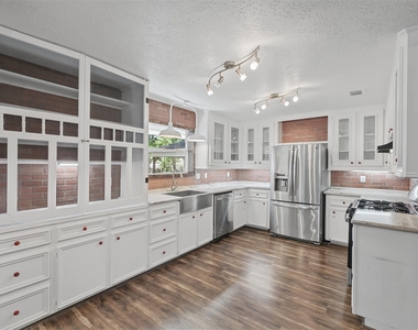 15276 Capitol Hill Road - Photo Thumbnail 13