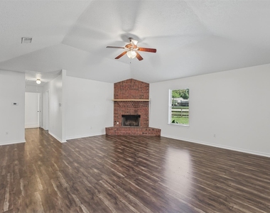 15276 Capitol Hill Road - Photo Thumbnail 16
