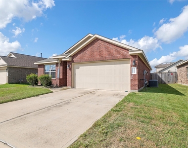 5423 Dovetail Arbor Trace - Photo Thumbnail 2