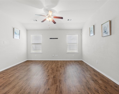 5423 Dovetail Arbor Trace - Photo Thumbnail 12