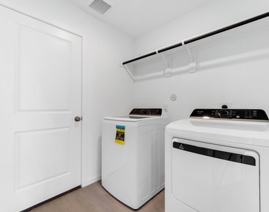 6319 Marigold Blaze Drive - Photo Thumbnail 7