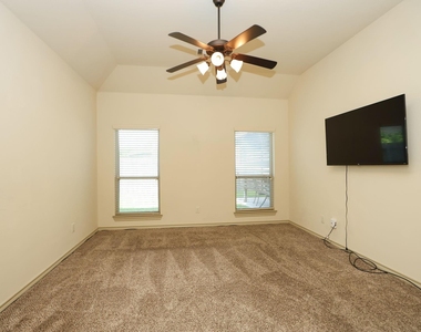 3222 Selene Drive - Photo Thumbnail 14