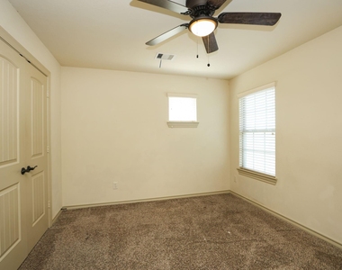 3222 Selene Drive - Photo Thumbnail 24