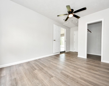 505 Jasmine Street - Photo Thumbnail 31