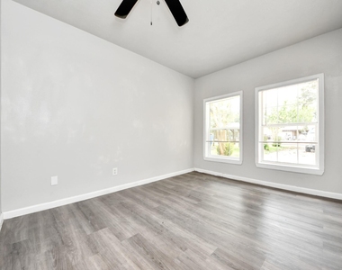 505 Jasmine Street - Photo Thumbnail 30