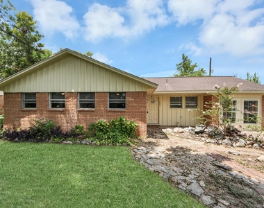 505 Jasmine Street - Photo Thumbnail 6